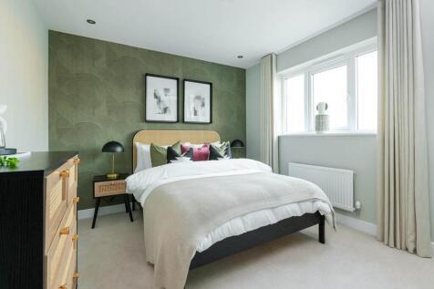 A second double bedroom means you don't have to compromise on space