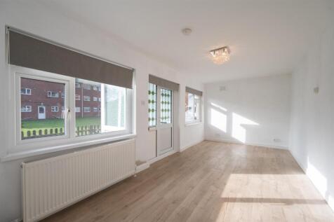11 Westfield Oaks 26 10.jpg