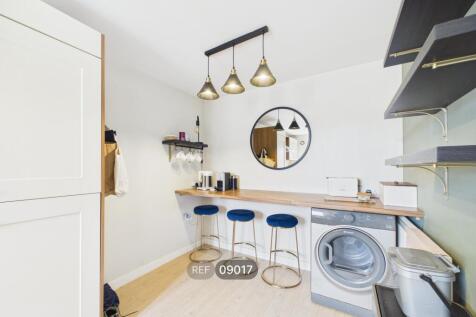 Collins Avenue, Stamford, Lincolnshire, PE9 1FH photo 3