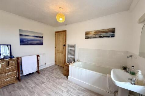 ANOTHER ROOM ASPECT