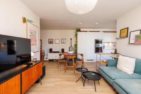 Flat 5 44 Sevier Street-12.jpg