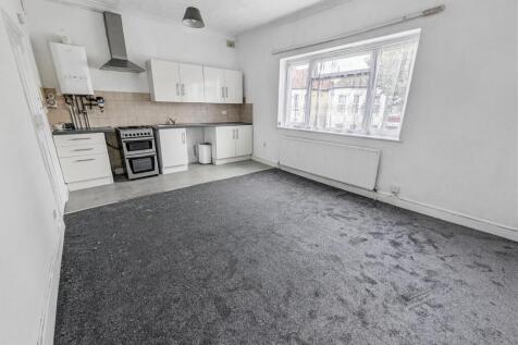 Cossington Road, Westcliff On Sea photo 3