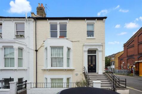 AMFB - Sulgrave Road - ExteriorA.jpg