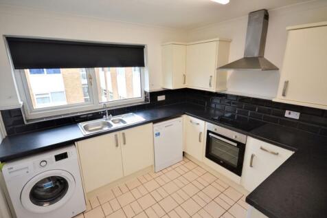 Dairyground Road, Bramhall, SK7 photo 3