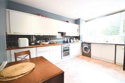 Lea Road, Heaton  Moor, Stockport, SK4 photo 3
