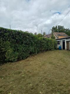 Terrain vers garage