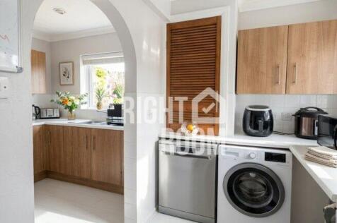 d-room-1-2-arlington-crescent-bn1-9ap-1064690
