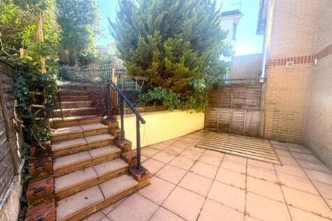 Wroxham Road, Branksome photo 3