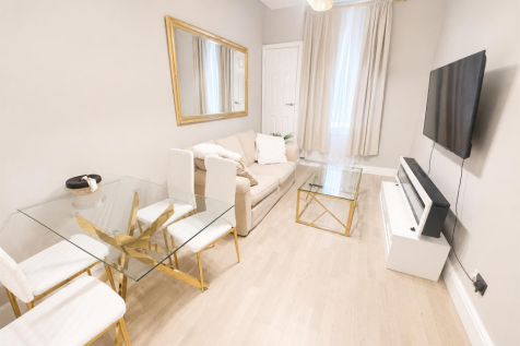 lounge 1.png