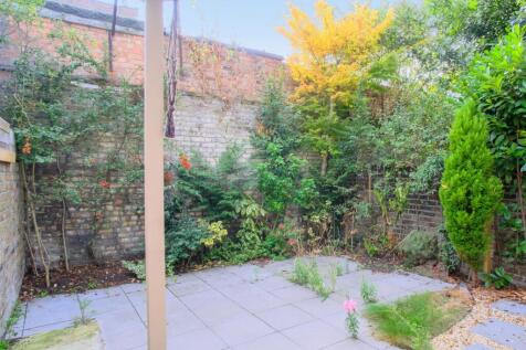 203B Uxbridge Road, London, W12 9DH