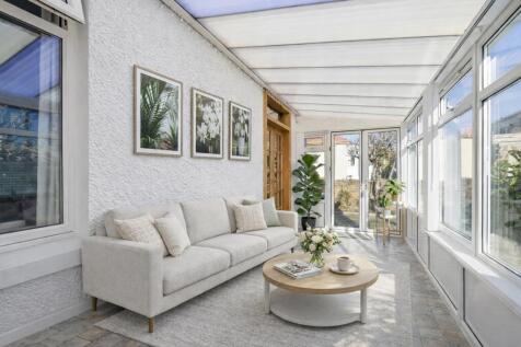Virtually Staged Sunroom