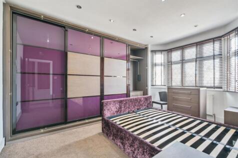 24 Martindale Road, Hounslow - bedroom 3.jpg