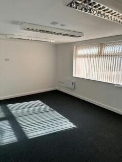 Warehouse to rent Image 6