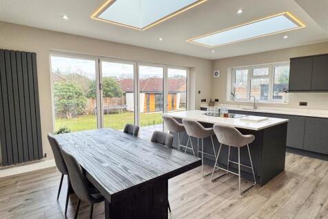 Kitchen/Breakfast/Family Room