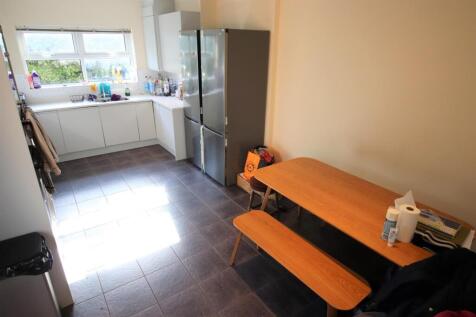 £165pppw Beaconsfield, Fallowfield, M14 6UP photo 5