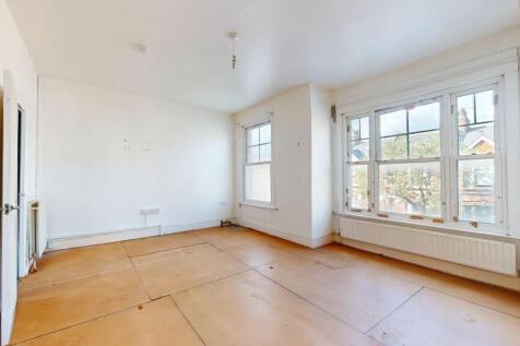 Flat A, 51 Midmoor Road, Balham, London, SW12 0ES