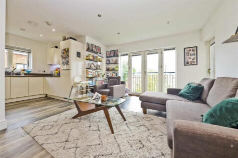 Living Room/Kitchen
