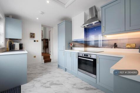 Induction Hob, Fan Oven, Feature Splashback 