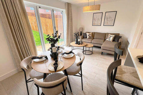 Kitchen/Dining Area