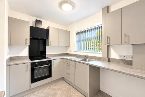 Eastwood Garth, Swarcliffe, Leeds, LS14 photo 2