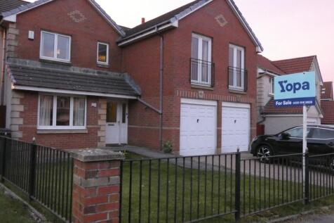 6 bedroom detached house for sale