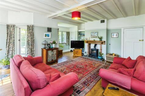Living/Sitting Room