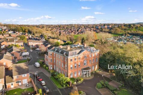 Dennis Hall Amblecote 2.jpg