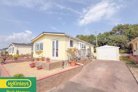 2 Bedroom Park Home for Sale