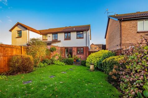 Kenley Close 20 (14 of 15).jpg