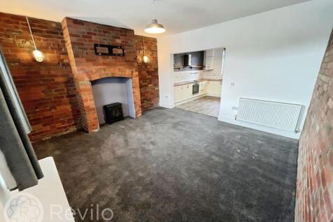 Wolseley Street, Newhey, OL16 photo 3