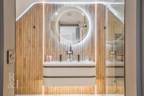 19 Westminster Drive (26).jpg