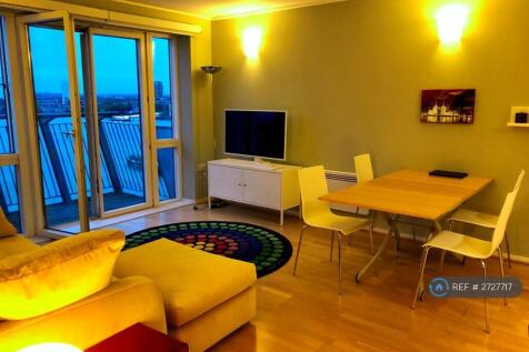 Lounge/Dining/Kitchen