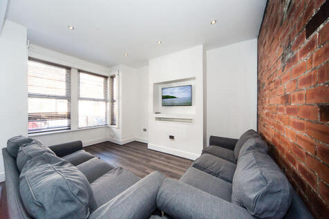 Burchett Grove, Woodhouse, Leeds, LS6 2JA photo 2