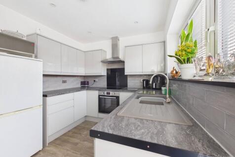 Kitchen- Mark Stephens EweMove Newmarket and Soham