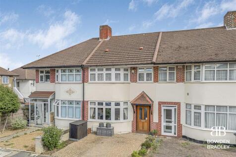 Ilford, IG6 - property photo