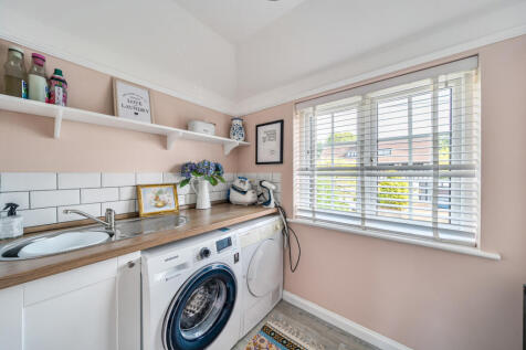 1333059-4-688ba49...