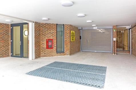 Plot 12 199 Watling Street-027.jpg