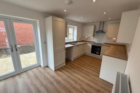 Plot 296 kitchen.jpg