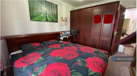 Master Bedroom-Ground Floor-3