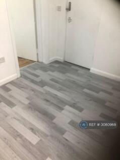 Lampton Road, Hounslow, TW3 photo 4