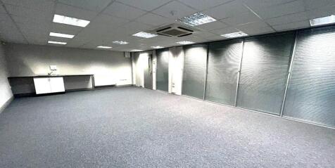 Office to rent Image 2