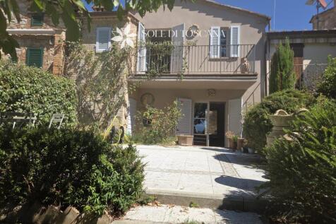Montefollonico_villa_for_sale_with_private_garden (53)