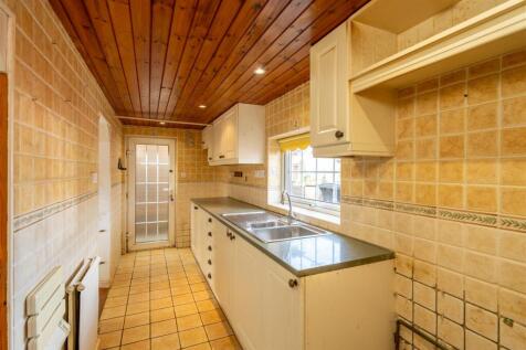 Galley Kitchen (2).jpg