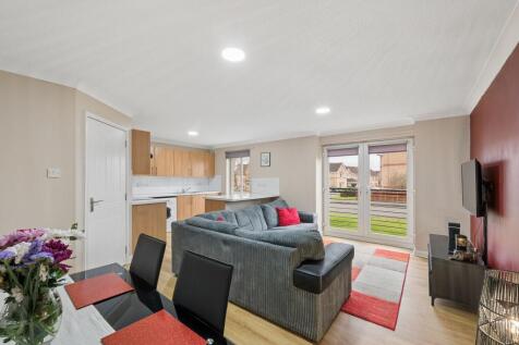 Lounge/ Dining Area