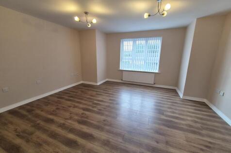 Cosgrove Court, Longbenton, NE7 photo 4