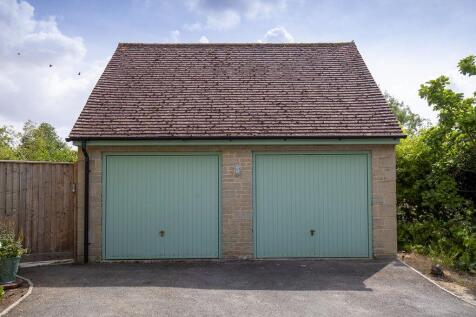 Double Garage 