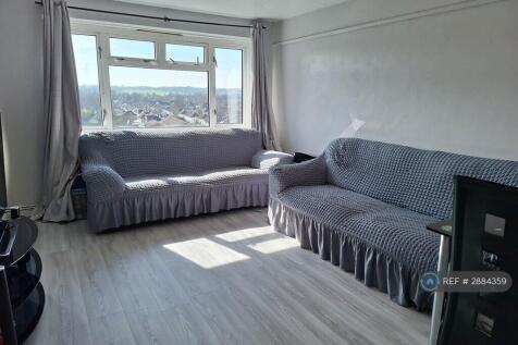 Large Lounge With Views