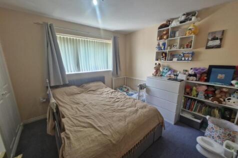 Alverley Road, Daimler Green, Coventry photo 5