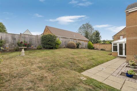 Long Acre, Brafield-on-the-Green