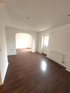 Silver Birch Place, Grimsby photo 3